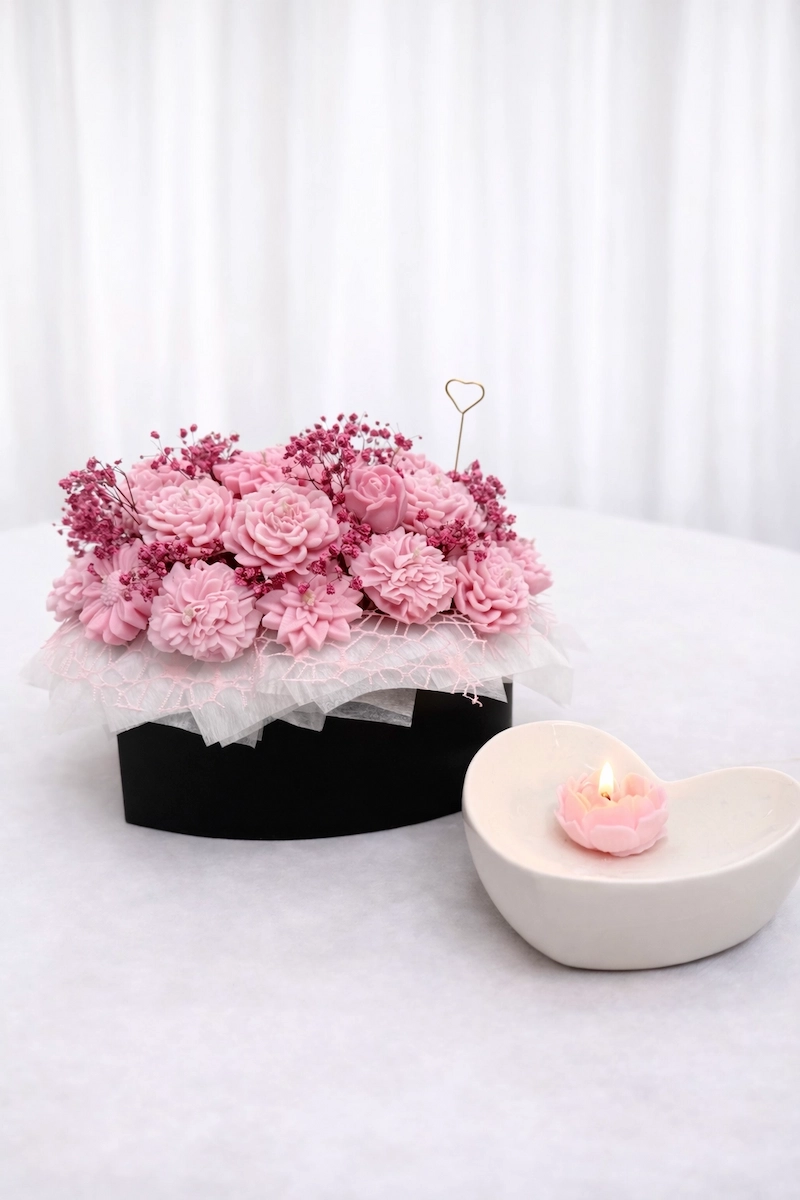 Prabangaus dizaino sojų vaško žvakių kompozicija
