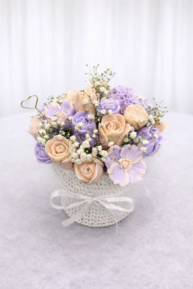 Rankų darbo žvakių puokštė gimtadienio ar šventės proga
